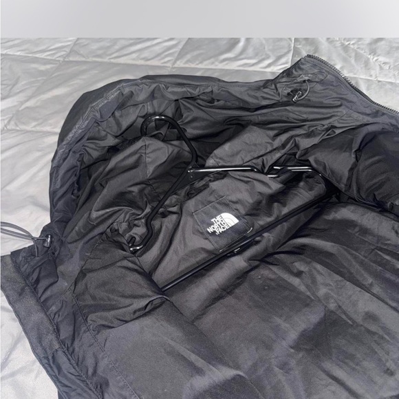 The North Face Black Puffer Jacket with Hood (read description) - Picture 4 of 8